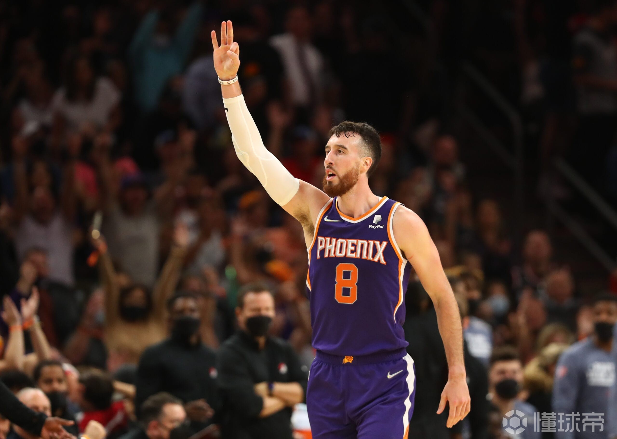 包含广州队迎NBA总决赛关键赛；赛后单刀错失；引发热议；年轻球员得到机会的词条