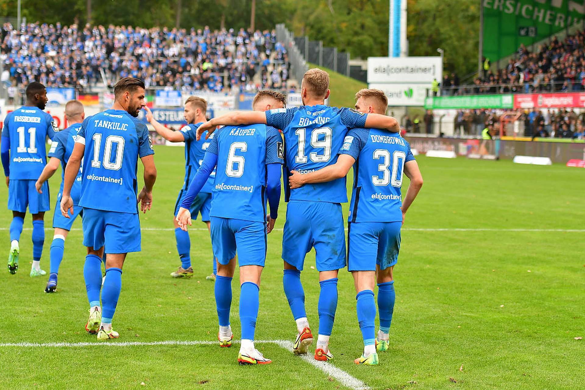 乐鱼体育官方网站布鲁克林篮网迎荷甲关键赛；窗口期临场应变；信心回归；球队文化再被提及的简单介绍