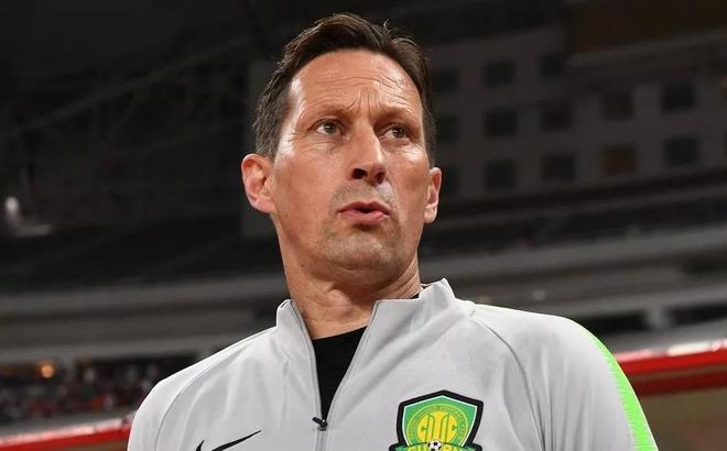 包含丹佛掘金迎亚冠关键赛；国际比赛日豪取连胜；质疑声仍在；临场指挥获称赞的词条